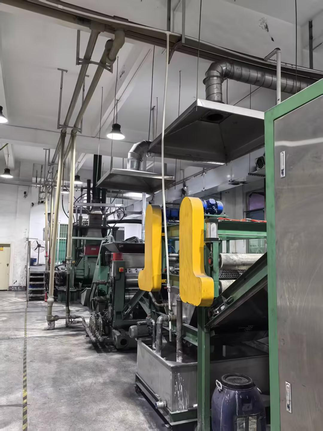 Rubber mixing room — automatic mixing